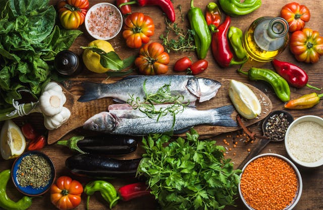 The Mediterranean diet largely consists of higher fruit, vegetable, legume, and fish intake. | image credit: sonyakamoz - stock.adobe.com