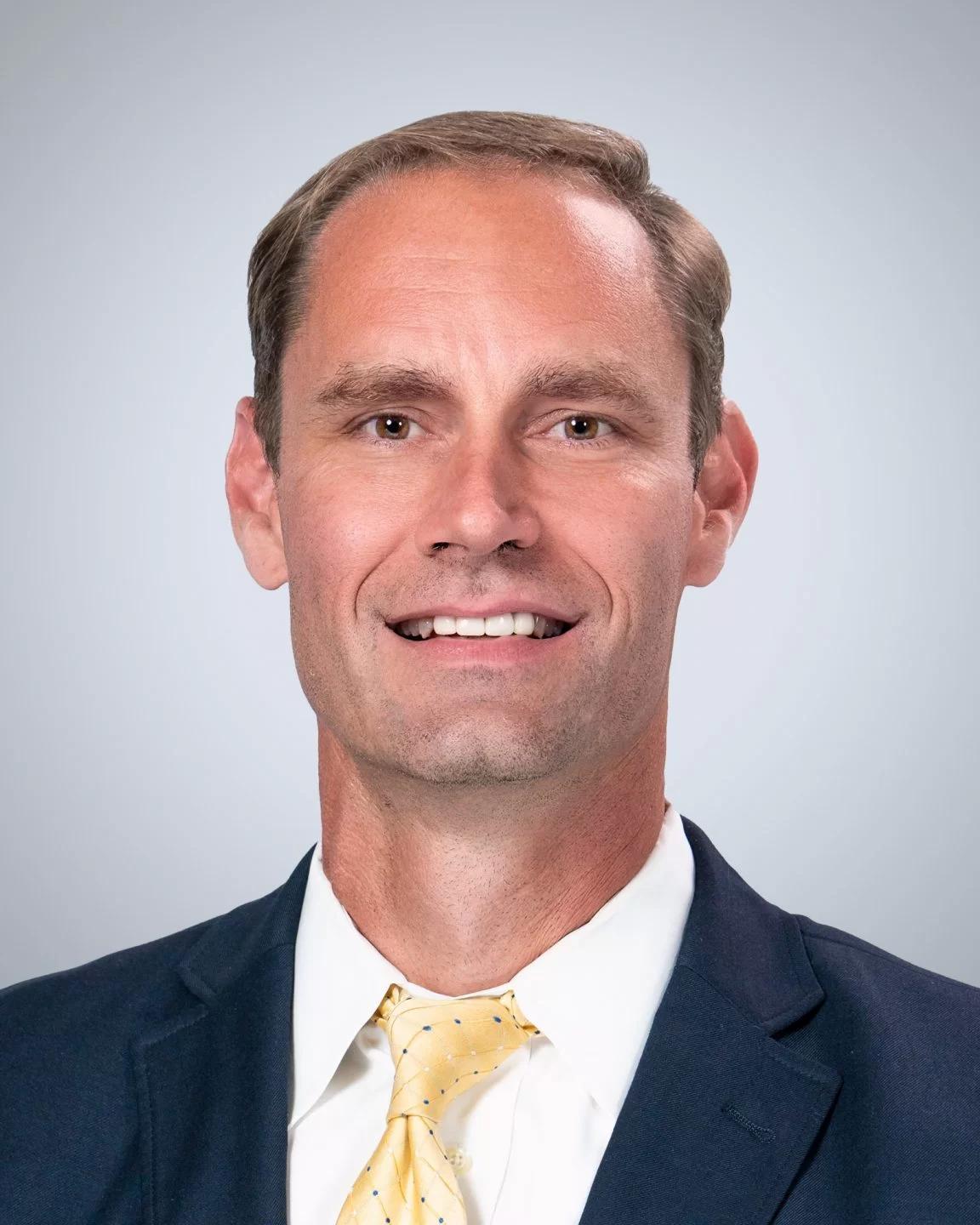 Headshot of Stephen "Fred" Divers, MD