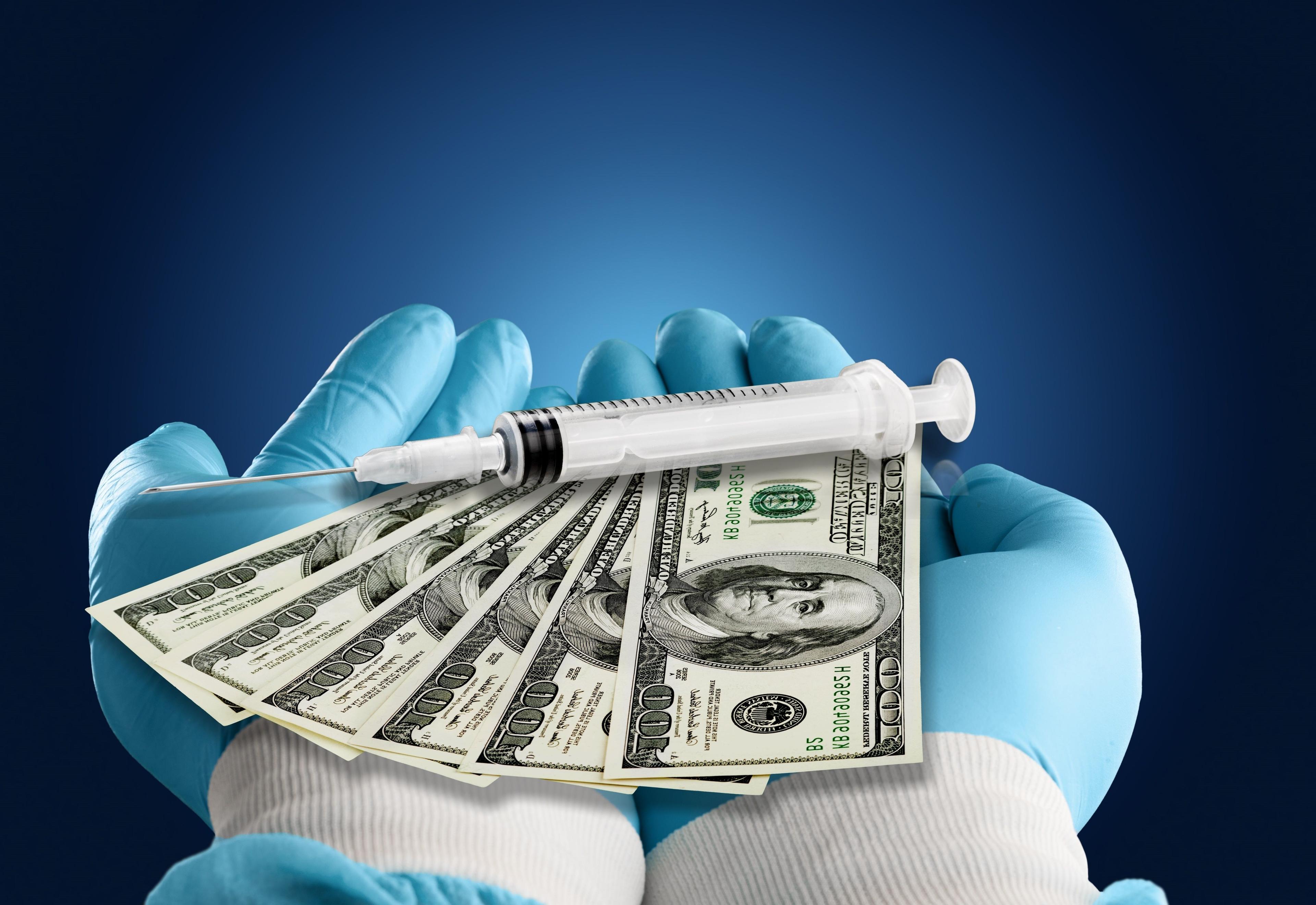 money and doctors | Image credit: BillionPhotos.com - stock.adobe.com