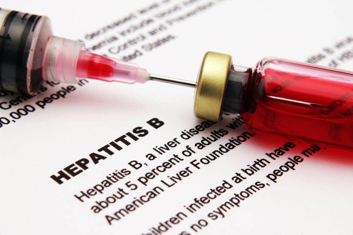 Blood vial and hepatitis B | Image Credit: © alexskopje - stock.adobe.com